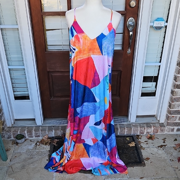 Nicole Miller Dresses & Skirts - Nicole Miller Abstract Print Maxi Satiny Dress
